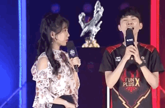 又一位魔鬼筋肉人！17岁的亚马尔，目前身高1米8且增肌8公斤.