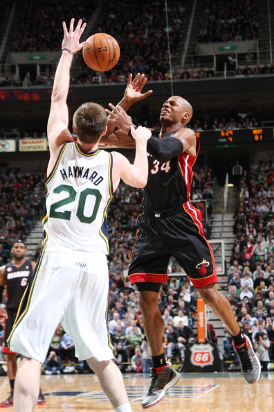 烈的对抗中 烈的对抗中