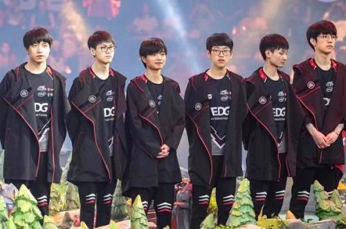 肘区手递手 肘区手递手